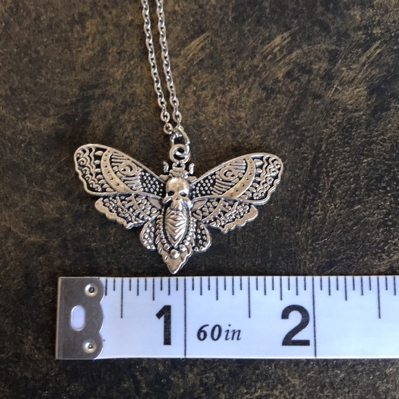 NWT gothic witchy whimsygoth moth necklace with human skull in silvertone trendy - Picture 5 of 8